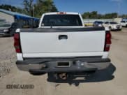 ✅ 2006 Chevrolet Silverado 2500HD Work Truck • VIN: 1GCHK29UX6E129048 • Lot: 71828374. Wystawiony na Copart z przebiegiem 287 119 mil. Bezpłatny archiwum sprzedaży aukcyjnych z USA i szczegółowy raport historii pojazdu na DreamBid. Zdjęcie 6.