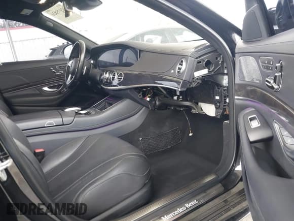 ✅ 2018 Mercedes-Benz S 450 • VIN: WDDUG6GB0JA350754 • Lot: 42075824. Wystawiony na IAAI z przebiegiem 49 600 mil. Bezpłatny archiwum sprzedaży aukcyjnych z USA i szczegółowy raport historii pojazdu na DreamBid. Zdjęcie 5.