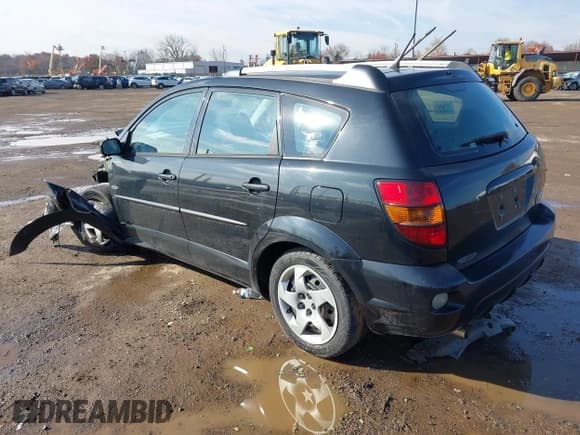 ✅ 2005 Pontiac Vibe • VIN: 5Y2SL63865Z458133 • Lot: 43729422. Wystawiony na IAAI z przebiegiem Nie podano. Bezpłatny archiwum sprzedaży aukcyjnych z USA i szczegółowy raport historii pojazdu na DreamBid. Zdjęcie 3.