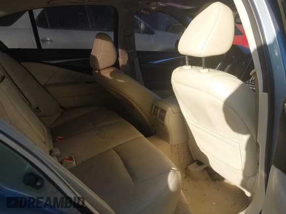 ✅ 2014 Infiniti Q50 Premium • VIN: JN1BV7AP7EM682540 • Lot: 43693093. Wystawiony na IAAI z przebiegiem 121 733 mil. Bezpłatny archiwum sprzedaży aukcyjnych z USA i szczegółowy raport historii pojazdu na DreamBid. Zdjęcie 8.