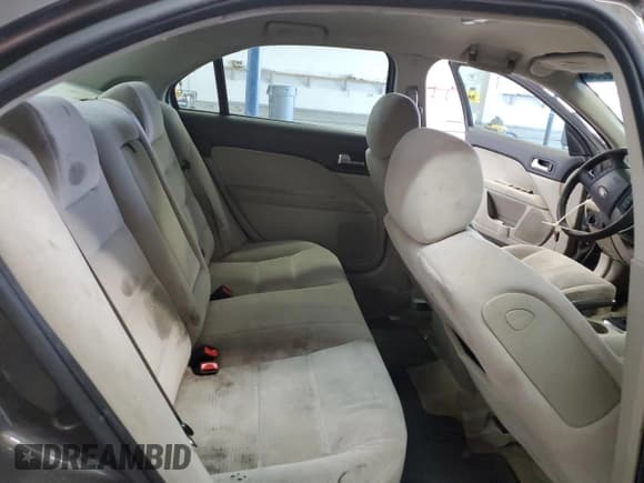 ✅ 2006 Ford Fusion SE • VIN: 3FAHP07146R117480 • Лот: 48082905. Опубликован ранее на Copart с пробегом 302 941 миль. Бесплатный доступ к архиву аукционных продаж из США и подробный отчёт об истории автомобиля на DreamBid. Изображение 10.