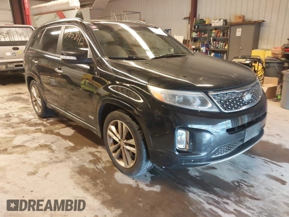 ✅ 2014 Kia Sorento SX Limited • VIN: 5XYKWDA72EG450440 • Lot: 43858112. Listed on IAAI with 196,912 mi. Free auction sales archive from the USA and detailed vehicle history report at DreamBid. Image 1.
