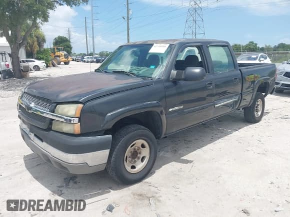 ✅ 2004 Chevrolet Silverado 2500HD LS • VIN: 1GCHC23U84F133354 • Лот: 42749201. Опубликован ранее на IAAI с пробегом Не указан. Бесплатный доступ к архиву аукционных продаж из США и подробный отчёт об истории автомобиля на DreamBid. Изображение 18.