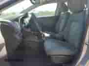 2017 Chevrolet Sonic LS z VIN 1G1JA5SH0H4171085, wystawiony jako Copart lot #52207145 z przebiegiem 26 933 mil mil oraz Szkoda całkowita • Salvage title. Historia ofert i sprzedaży dostępna na DreamBid. Obrazek 7.