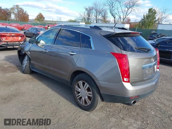 ✅ 2011 Cadillac SRX Luxury Collection • VIN: 3GYFNDEY7BS659832 • Lot: 43642277. Wystawiony na IAAI z przebiegiem 192 904 mil. Bezpłatny archiwum sprzedaży aukcyjnych z USA i szczegółowy raport historii pojazdu na DreamBid. Zdjęcie 3.