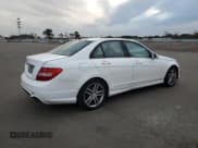 ✅ 2013 Mercedes-Benz C 250 Sport • VIN: WDDGF4HB4DR296819 • Lot: 91027355. Wystawiony na Copart z przebiegiem 65 670 mil. Bezpłatny archiwum sprzedaży aukcyjnych z USA i szczegółowy raport historii pojazdu na DreamBid. Zdjęcie 3.