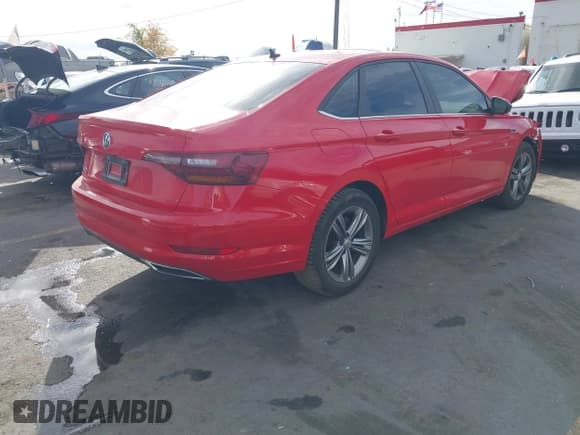 ✅ 2019 Volkswagen Jetta S • VIN: 3VWC57BU4KM114300 • Лот: 43514840. Опубликован ранее на IAAI с пробегом 103 739 миль. Бесплатный доступ к архиву аукционных продаж из США и подробный отчёт об истории автомобиля на DreamBid. Изображение 4.