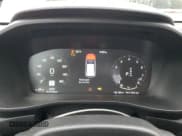 ✅ 2020 Volvo XC40 Momentum • VIN: YV4162UK4L2185024 • Lot: 85941665. Listed on Copart with 49,980 mi. Free auction sales archive from the USA and detailed vehicle history report at DreamBid. Image 9.