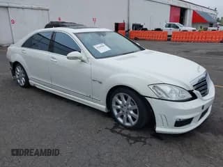 ✅ 2008 Mercedes-Benz S 550 • VIN: WDDNG86X98A171426 • Lot: 42509685. Wystawiony na IAAI z przebiegiem 135 054 mil. Bezpłatny archiwum sprzedaży aukcyjnych z USA i szczegółowy raport historii pojazdu na DreamBid. Zdjęcie 1.