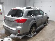 ✅ 2010 Subaru Outback Limited Power Moon • VIN: 4S4BRCKCXA3316797 • Лот: 43906234. Опубликован ранее на IAAI с пробегом 245 418 миль. Бесплатный доступ к архиву аукционных продаж из США и подробный отчёт об истории автомобиля на DreamBid. Изображение 4.