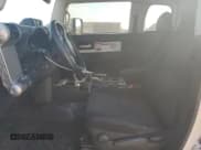 ✅ 2014 Toyota FJ Cruiser • VIN: JTEBU4BF4EK207407 • Лот: 70726875. Опубликован ранее на Copart с пробегом Не указан. Бесплатный доступ к архиву аукционных продаж из США и подробный отчёт об истории автомобиля на DreamBid. Изображение 7.