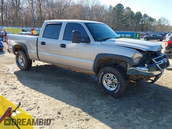 ✅ 2006 Chevrolet Silverado 2500HD LT3 • VIN: 1GCHK23D26F251258 • Лот: 41717697. Опубликован ранее на IAAI с пробегом Не указан. Бесплатный доступ к архиву аукционных продаж из США и подробный отчёт об истории автомобиля на DreamBid. Изображение 1.
