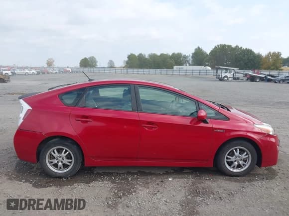 ✅ 2011 Toyota Prius I • VIN: JTDKN3DU4B5305628 • Lot: 43620755. Listed on IAAI with 173,122 mi. Free auction sales archive from the USA and detailed vehicle history report at DreamBid. Image 13.