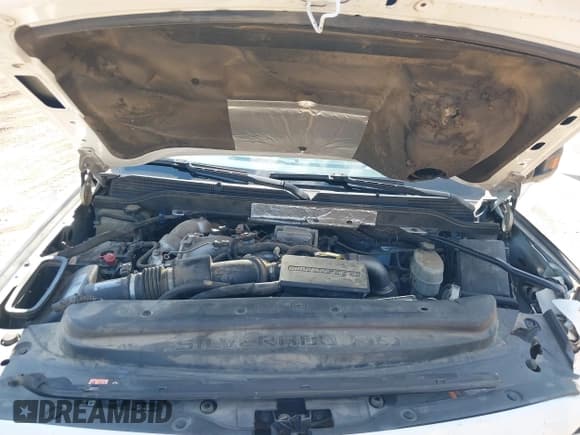 ✅ 2017 Chevrolet Silverado 2500HD LT • VIN: 1GC1KVEY9HF181540 • Lot: 43017957. Listed on IAAI with 198,394 mi. Free auction sales archive from the USA and detailed vehicle history report at DreamBid. Image 10.