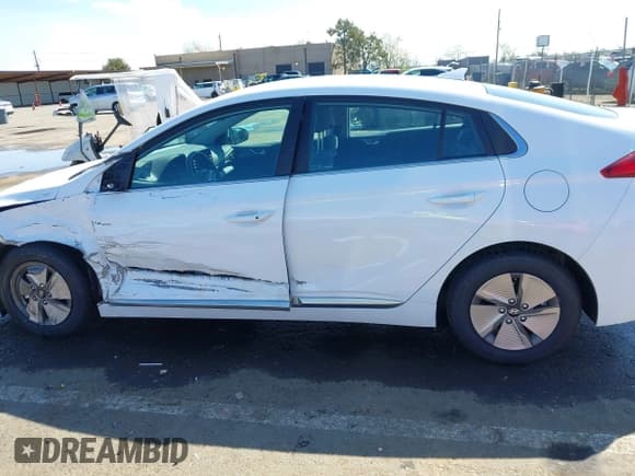 ✅ 2022 Hyundai Ioniq SE • VIN: KMHC75LC1NU268983 • Lot: 41851313. Wystawiony na IAAI z przebiegiem 34 865 mil. Bezpłatny archiwum sprzedaży aukcyjnych z USA i szczegółowy raport historii pojazdu na DreamBid. Zdjęcie 14.