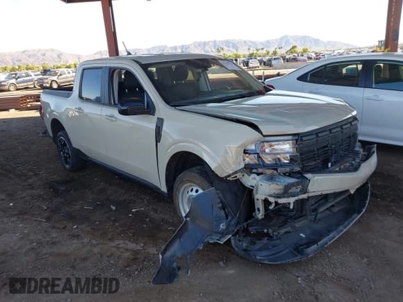✅ 2024 Ford Maverick Lariat • VIN: 3FTTW8M38RRA40970 • Lot: 43365762. Listed on IAAI with 20,712 mi. Free auction sales archive from the USA and detailed vehicle history report at DreamBid. Image 1.