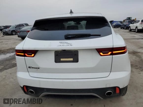 ✅ 2022 Jaguar E-Pace SE • VIN: SADFP2FX4N1031375 • Lot: 42280985. Wystawiony na Copart z przebiegiem 36 772 mil. Bezpłatny archiwum sprzedaży aukcyjnych z USA i szczegółowy raport historii pojazdu na DreamBid. Zdjęcie 6.