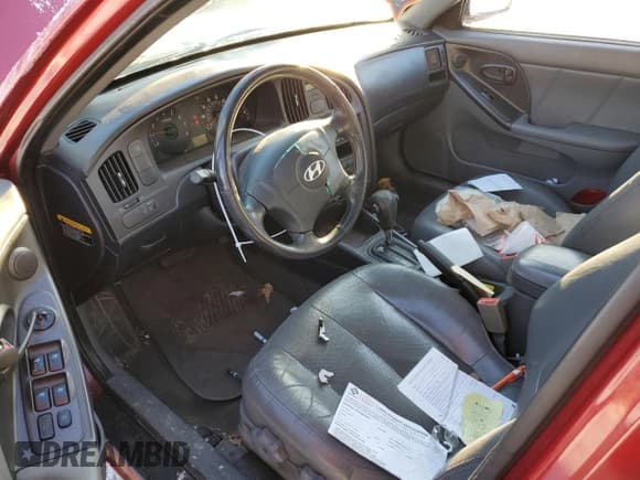 ✅ 2005 Hyundai Elantra GLS • VIN: KMHDN46D55U184013 • Lot: 89165645. Wystawiony na Copart z przebiegiem 141 774 mil. Bezpłatny archiwum sprzedaży aukcyjnych z USA i szczegółowy raport historii pojazdu na DreamBid. Zdjęcie 8.