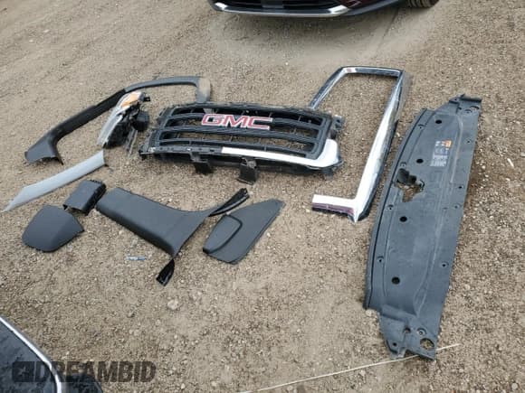 ✅ 2014 GMC Sierra 1500 • VIN: 1GTR1TEH9EZ179730 • Лот: 82026515. Опубликован ранее на Copart с пробегом 220 223 миль. Бесплатный доступ к архиву аукционных продаж из США и подробный отчёт об истории автомобиля на DreamBid. Изображение 12.