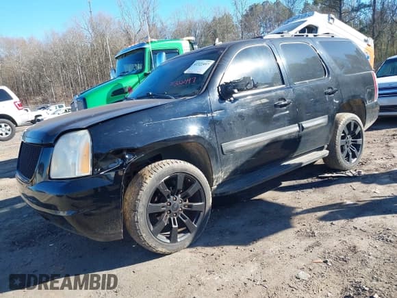 ✅ 2009 GMC Yukon SLT 4SB • VIN: 1GKFC33089R158646 • Lot: 41322497. Listed on IAAI with 279,966 mi. Free auction sales archive from the USA and detailed vehicle history report at DreamBid. Image 19.