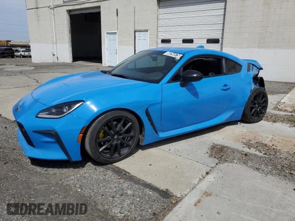 ✅ 2022 Toyota 86 • VIN: JF1ZNBB15N9753266 • Lot: 60254575. Listed on Copart with 33,131 mi. Free auction sales archive from the USA and detailed vehicle history report at DreamBid. Image 1.