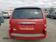 ✅ 2010 Chrysler Town & Country Touring Plus • VIN: 2A4RR8DX7AR358376 • Lot: 71055945. Wystawiony na Copart z przebiegiem 249 295 mil. Bezpłatny archiwum sprzedaży aukcyjnych z USA i szczegółowy raport historii pojazdu na DreamBid. Zdjęcie 6.