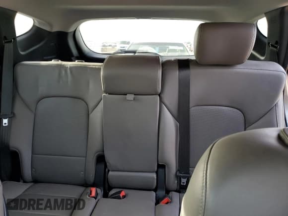 ✅ 2018 Hyundai Santa Fe Ultimate • VIN: 5XYZWDLA2JG505521 • Lot: 36359633. Listed on Copart with 46,847 mi. Free auction sales archive from the USA and detailed vehicle history report at DreamBid. Image 10.