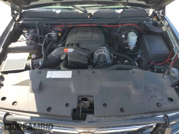 2008 Chevrolet Silverado 1500 LS with VIN 2GCEC13C981119190, listed as a Copart auction lot 84257575 with 247,633 mi miles and Salvage title. Bid and sale history available at DreamBid. Image 11.