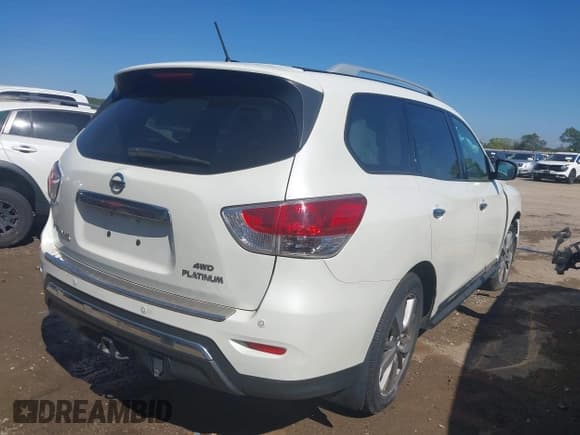 ✅ 2015 Nissan Pathfinder Platinum • VIN: 5N1AR2MM0FC710098 • Lot: 43346037. Listed on IAAI with 11 mi. Free auction sales archive from the USA and detailed vehicle history report at DreamBid. Image 4.