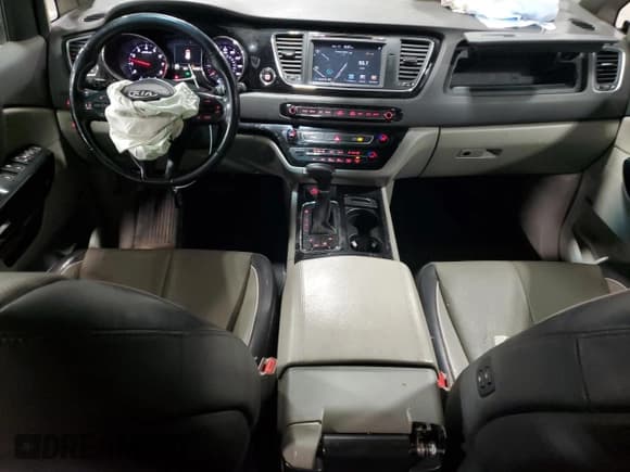 ✅ 2017 Kia Sedona EX • VIN: KNDMC5C16H6319308 • Lot: 53251175. Wystawiony na Copart z przebiegiem 173 232 mil. Bezpłatny archiwum sprzedaży aukcyjnych z USA i szczegółowy raport historii pojazdu na DreamBid. Zdjęcie 8.