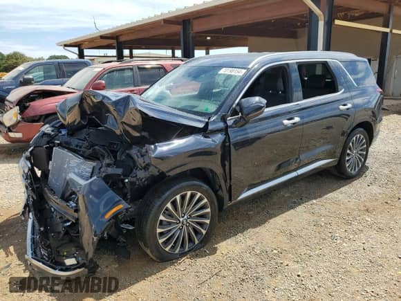 ✅ 2025 Hyundai Palisade Calligraphy • VIN: KM8R74GE2SU810684 • Лот: 70198154. Размещён на Copart с пробегом 1 333 миль миль. Получите бесплатный доступ к архиву аукционных продаж из США и посмотрите подробный отчёт об истории автомобиля на DreamBid. Изображение 1.