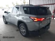 ✅ 2023 Chevrolet Traverse LT Cloth • VIN: 1GNERGKW4PJ287649 • Lot: 43735672. Wystawiony na IAAI z przebiegiem 16 372 mil. Bezpłatny archiwum sprzedaży aukcyjnych z USA i szczegółowy raport historii pojazdu na DreamBid. Zdjęcie 3.