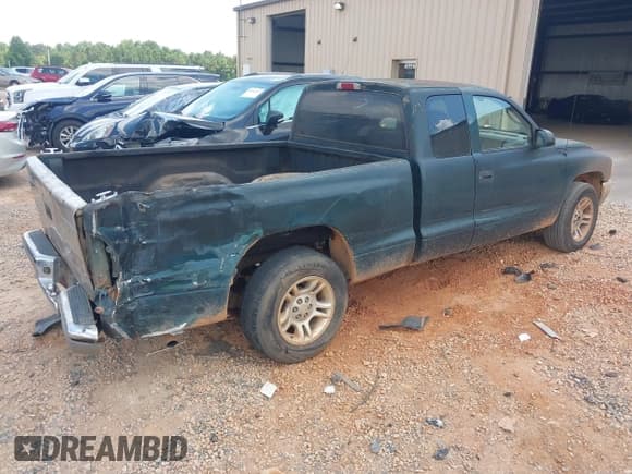 ✅ 2001 Dodge Dakota • VIN: 1B7GL22X61S168128 • Lot: 42626446. Wystawiony na IAAI z przebiegiem 192 952 mil. Bezpłatny archiwum sprzedaży aukcyjnych z USA i szczegółowy raport historii pojazdu na DreamBid. Zdjęcie 4.