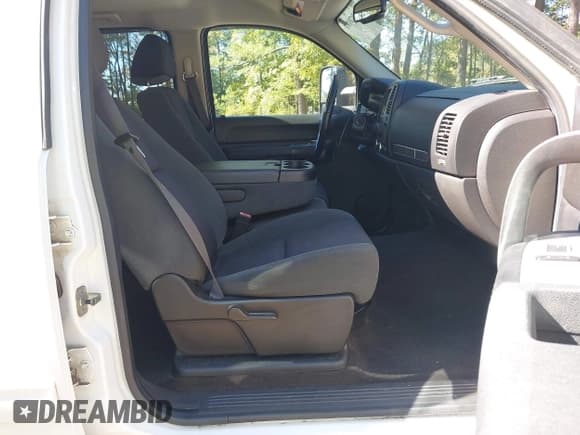 ✅ 2009 Chevrolet Silverado 2500HD LT • VIN: 1GCHK53KX9F183182 • Лот: 43470161. Опубликован ранее на IAAI с пробегом 117 211 миль. Бесплатный доступ к архиву аукционных продаж из США и подробный отчёт об истории автомобиля на DreamBid. Изображение 5.