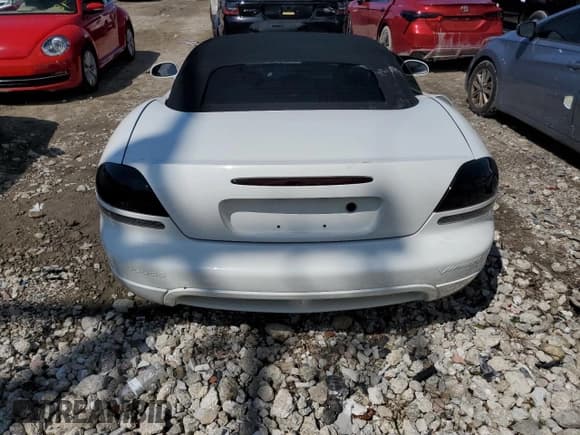 ✅ 2004 Dodge Viper SRT-10 • VIN: 1B3JZ65Z64V101042 • Lot: 73650684. Listed on Copart with 27,753 mi. Free auction sales archive from the USA and detailed vehicle history report at DreamBid. Image 6.