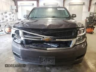 ✅ 2015 Chevrolet Suburban LT • VIN: 1GNSKJKC0FR228463 • Lot: 72397164. Wystawiony na Copart z przebiegiem 188 929 mil. Bezpłatny archiwum sprzedaży aukcyjnych z USA i szczegółowy raport historii pojazdu na DreamBid. Zdjęcie 5.