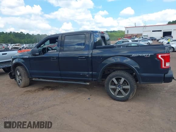 ✅ 2015 Ford F-150 XLT • VIN: 1FTEW1EF2FFA52517 • Lot: 43122740. Wystawiony na IAAI z przebiegiem 238 915 mil. Bezpłatny archiwum sprzedaży aukcyjnych z USA i szczegółowy raport historii pojazdu na DreamBid. Zdjęcie 14.
