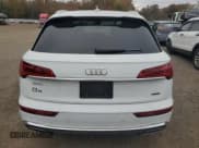 ✅ 2024 Audi Q5 S line Prestige • VIN: WA1FAAFY8R2033527 • Lot: 90550155. Wystawiony na Copart z przebiegiem 16 300 mil. Bezpłatny archiwum sprzedaży aukcyjnych z USA i szczegółowy raport historii pojazdu na DreamBid. Zdjęcie 6.