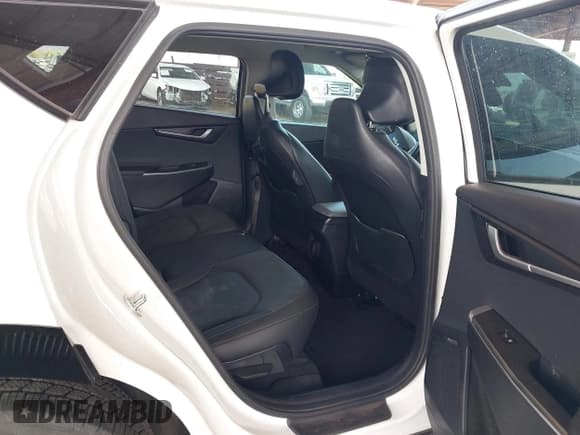 ✅ 2022 Kia EV6 Wind • VIN: KNDC34LA7N5040909 • Лот: 41925811. Опубликован ранее на IAAI с пробегом 48 768 миль. Бесплатный доступ к архиву аукционных продаж из США и подробный отчёт об истории автомобиля на DreamBid. Изображение 8.