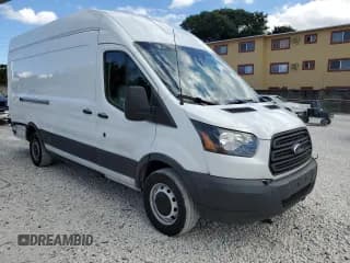 ✅ 2018 Ford Transit • VIN: 1FTYR3XM8JKB56506 • Lot: 94919255. Wystawiony na Copart z przebiegiem 300 292 mil. Bezpłatny archiwum sprzedaży aukcyjnych z USA i szczegółowy raport historii pojazdu na DreamBid. Zdjęcie 4.