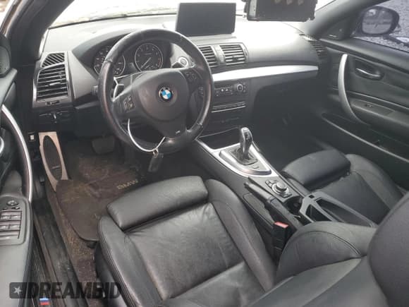 ✅ 2011 BMW 1 Series 135i • VIN: WBAUN7C53BVM25153 • Лот: 86075525. Опубликован ранее на Copart с пробегом Не указан. Бесплатный доступ к архиву аукционных продаж из США и подробный отчёт об истории автомобиля на DreamBid. Изображение 8.
