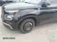 2022 Hyundai Venue SEL z VIN KMHRC8A38NU193838, wystawiony jako IAAI lot #43328008 z przebiegiem 30 094 mil mil oraz . Historia ofert i sprzedaży dostępna na DreamBid. Obrazek 18.