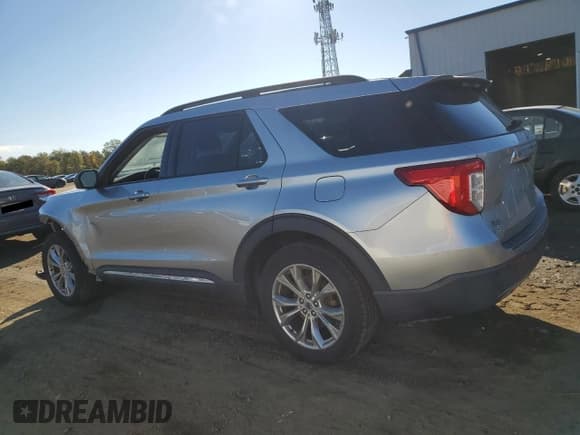 ✅ 2021 Ford Explorer XLT • VIN: 1FMSK8DH0MGA01126 • Lot: 86541925. Wystawiony na Copart z przebiegiem 441 826 mil. Bezpłatny archiwum sprzedaży aukcyjnych z USA i szczegółowy raport historii pojazdu na DreamBid. Zdjęcie 2.