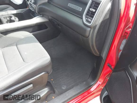 2022 Ram 1500 Big Horn with VIN 1C6RRFFG0NN324961, listed as a IAAI auction lot 43189686 with 37,154 mi miles and . Bid and sale history available at DreamBid. Image 5.