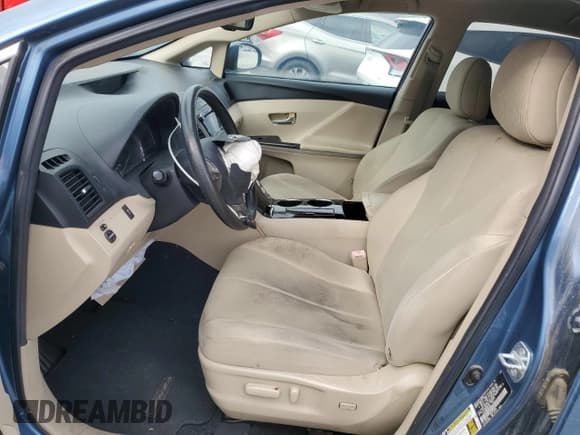 ✅ 2010 Toyota Venza • VIN: 4T3ZA3BB3AU022186 • Lot: 92526965. Wystawiony na Copart z przebiegiem 205 246 mil. Bezpłatny archiwum sprzedaży aukcyjnych z USA i szczegółowy raport historii pojazdu na DreamBid. Zdjęcie 7.