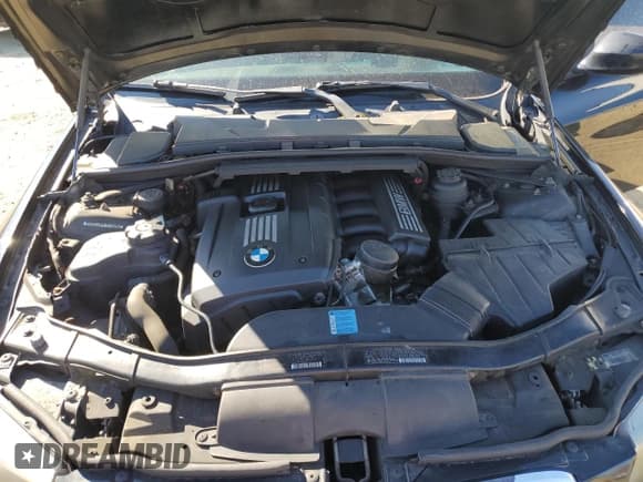 ✅ 2011 BMW 3 Series 328i xDrive • VIN: WBAPK5C54BA657343 • Lot: 82620515. Wystawiony na Copart z przebiegiem 98 190 mil. Bezpłatny archiwum sprzedaży aukcyjnych z USA i szczegółowy raport historii pojazdu na DreamBid. Zdjęcie 11.