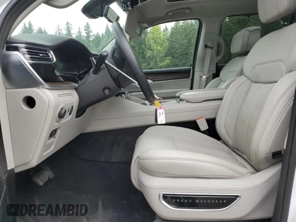 ✅ 2023 Jeep Grand Wagoneer • VIN: 1C4SJVEJ1PS560841 • Lot: 61099385. Listed on Copart with 15,467 mi. Free auction sales archive from the USA and detailed vehicle history report at DreamBid. Image 7.