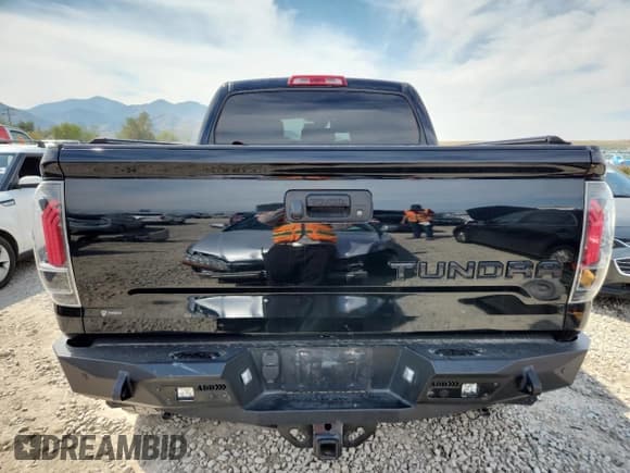 ✅ 2019 Toyota Tundra SR5 • VIN: 5TFAY5F18KX821545 • Lot: 71276995. Listed on Copart with 99,144 mi. Free auction sales archive from the USA and detailed vehicle history report at DreamBid. Image 6.