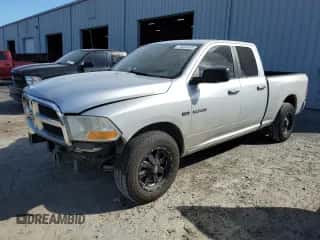 2010 Dodge 1500 SLT z VIN 1D7RV1GT0AS194572, wystawiony jako Copart lot #76849134 z przebiegiem 214 871 mil mil oraz Szkoda całkowita • Salvage title. Historia ofert i sprzedaży dostępna na DreamBid. Obrazek 1.