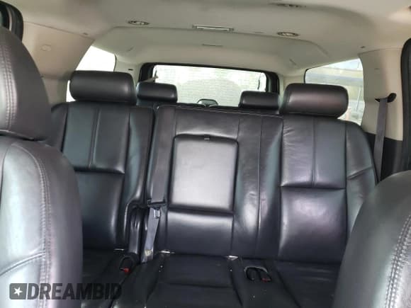 ✅ 2009 Chevrolet Suburban 1LT • VIN: 1GNFK26369R160417 • Lot: 82255514. Wystawiony na Copart z przebiegiem 192 659 mil. Bezpłatny archiwum sprzedaży aukcyjnych z USA i szczegółowy raport historii pojazdu na DreamBid. Zdjęcie 10.